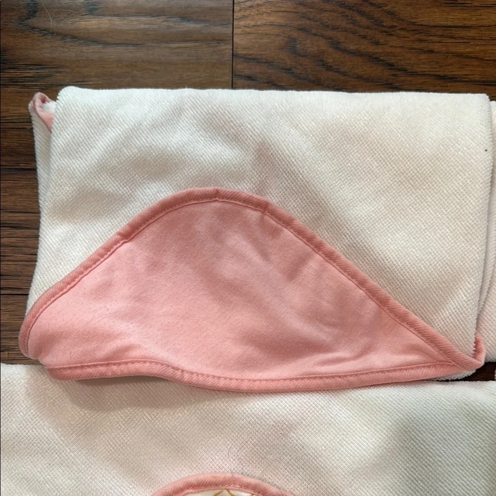 ChickPea Pink and White Baby Hooded Towels set of 5
